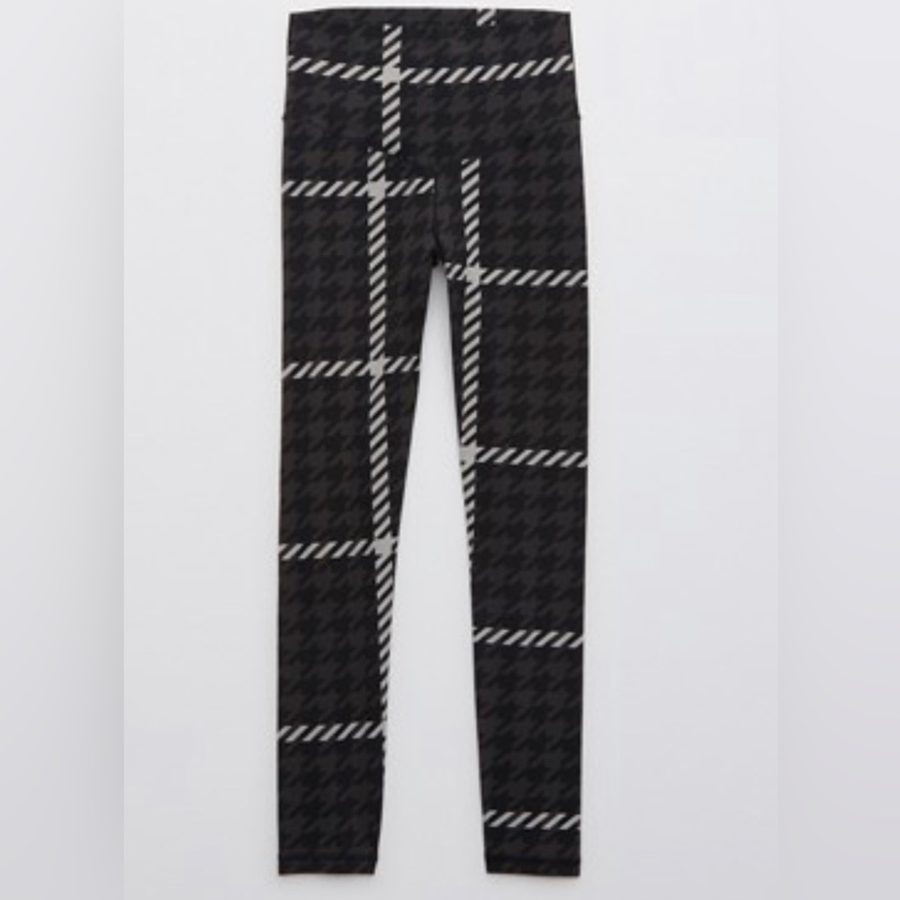 Offline by aerie real me xtra printed leggings true black XS